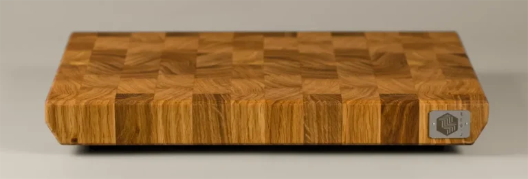 Pura Oak Countertop Cutting Board