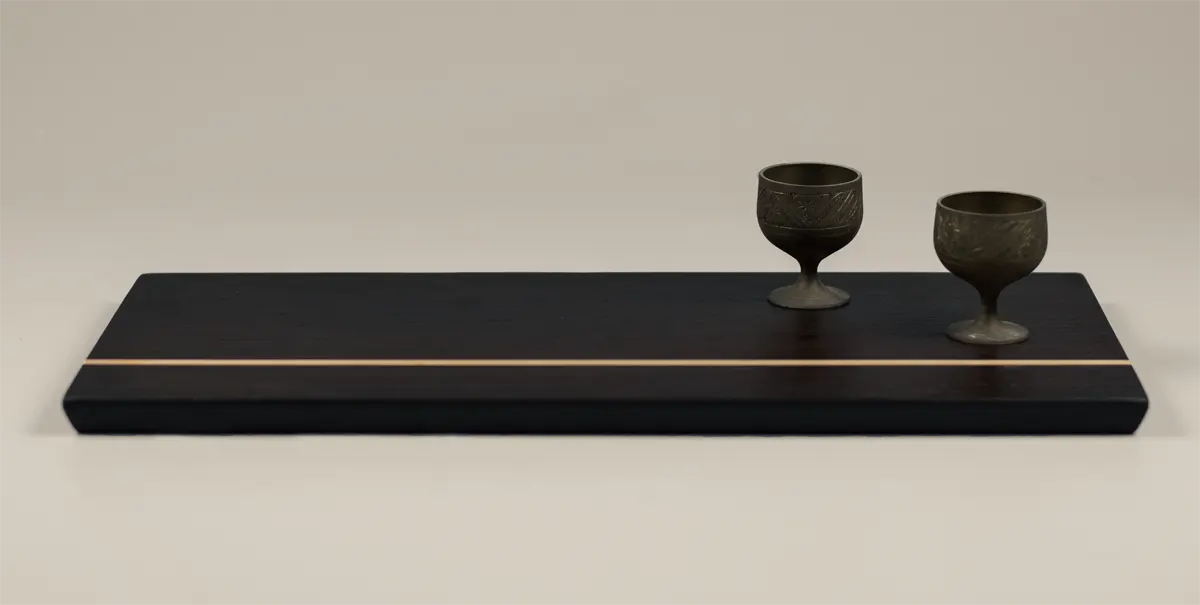 NIGRA <p class="hidekey"> serving board</p>