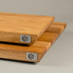 <div class="titleroble"><p class="second-name"> Linea </p> Oak <p class="hidekey"> oak cutting board</p></div>