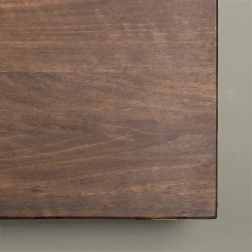 <div class="titlenogal"><p class="second-name">Linea</p> Walnut <p class="hidekey"> Walnut cutting board</p></div>