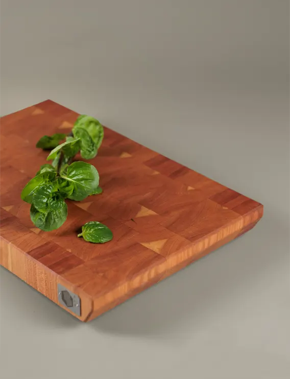 <div class="titlecerezo"> <p class="second-name">Pura</p>  Cherry  <p class="hidekey"> cherry butcher block</p></div>