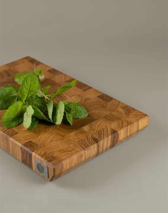 <div class="titleroble"><p class="second-name">Pura</p> Oak <p class="hidekey"> oak butcher block</p></div>