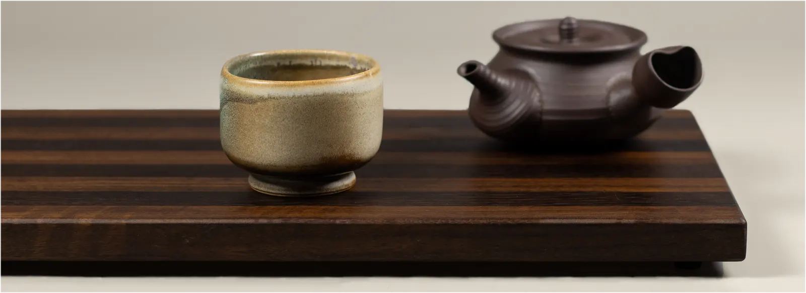 UMBRA <p class="hidekey"> serving board</p>