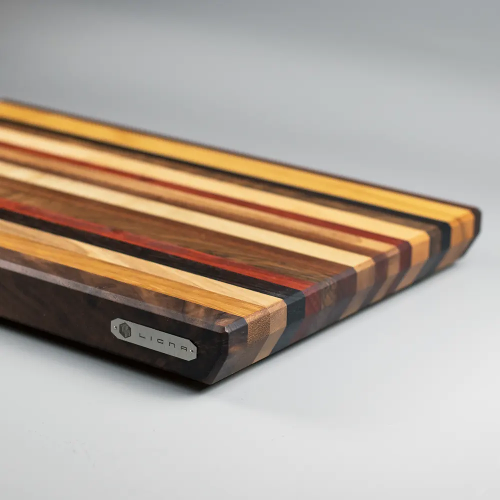 Multicolor grain cutting board